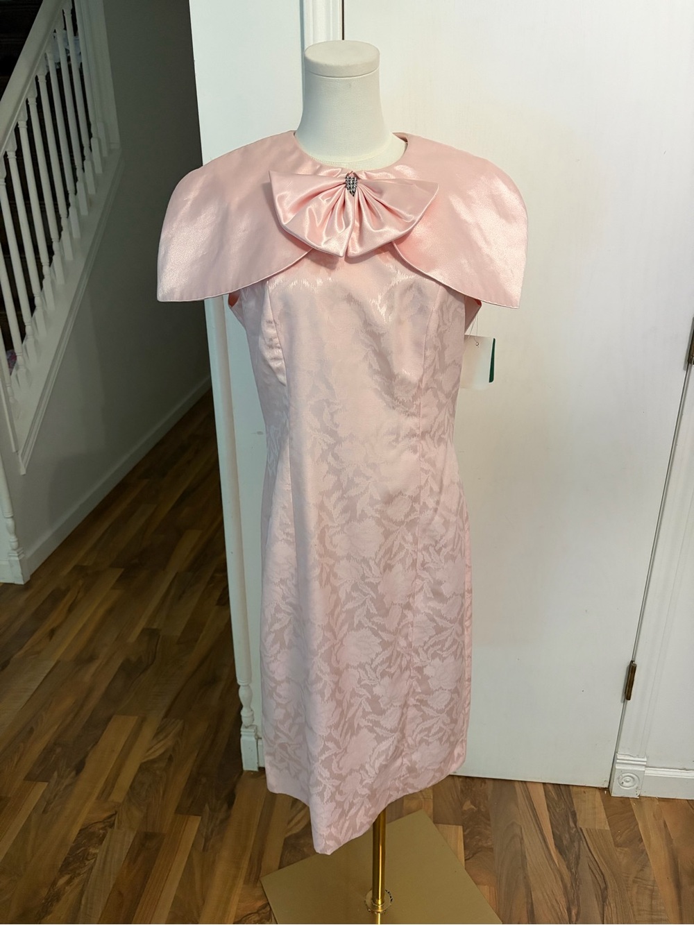 Vintage Light Pink Satin Jacquard Floral Dress with Bow, size 10, Brand New